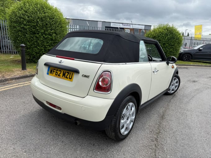 2025 Mini Convertible