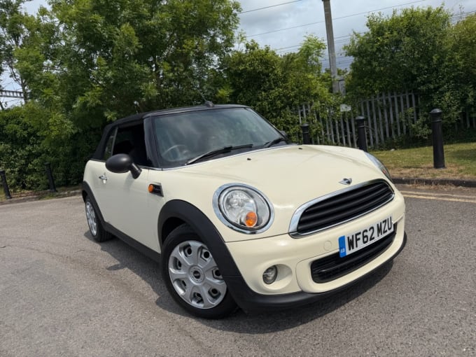 2025 Mini Convertible