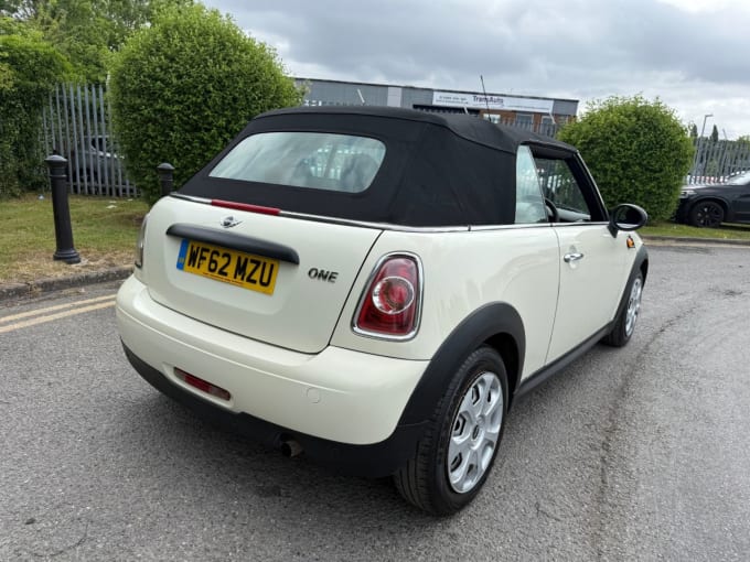 2025 Mini Convertible