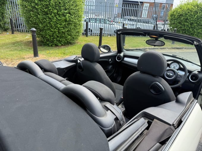 2025 Mini Convertible