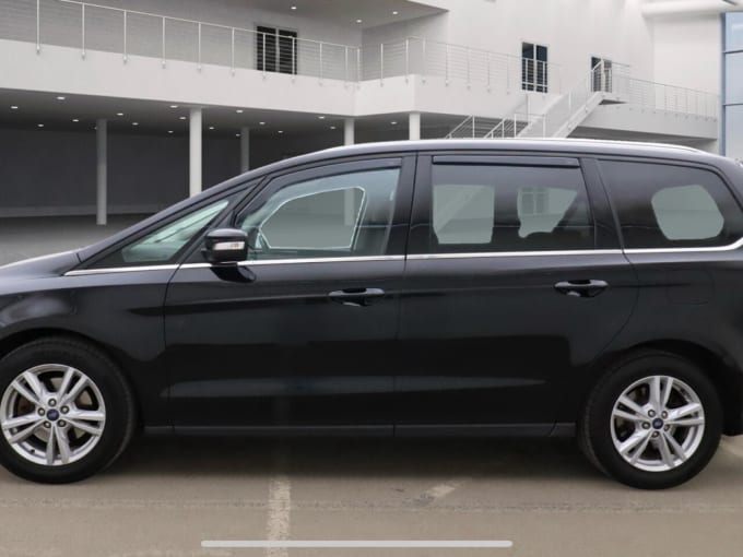2025 Ford Galaxy