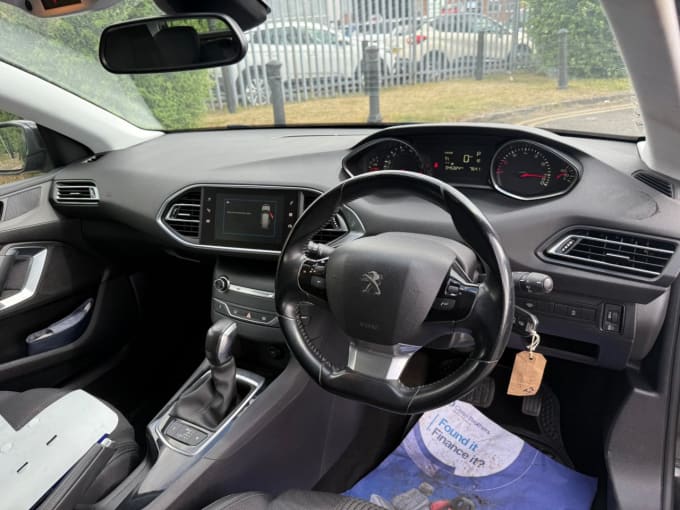 2025 Peugeot 308