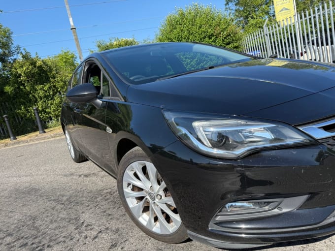 2025 Vauxhall Astra