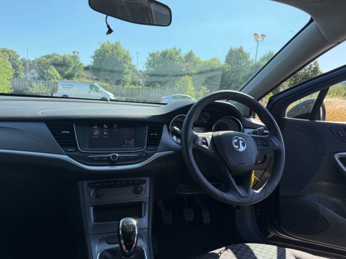 2025 Vauxhall Astra