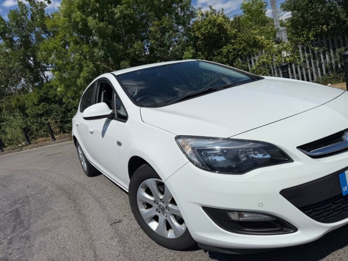 2025 Vauxhall Astra