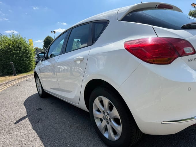 2025 Vauxhall Astra