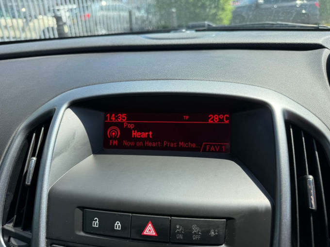 2025 Vauxhall Astra