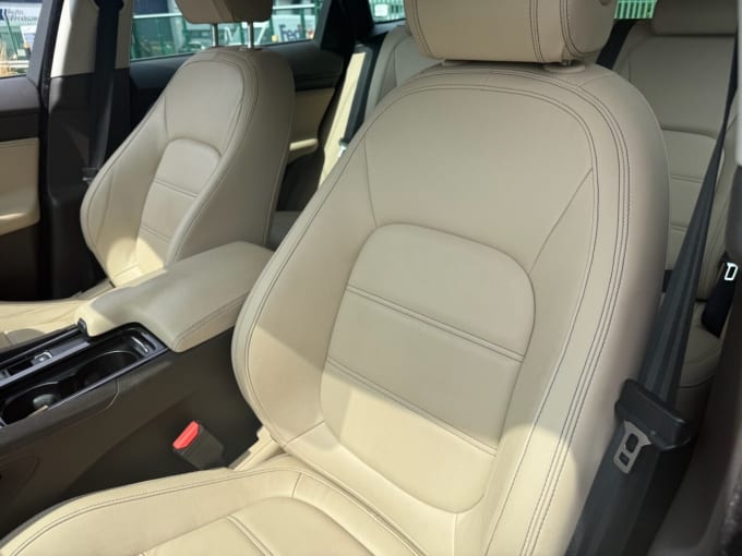 2025 Jaguar F-pace