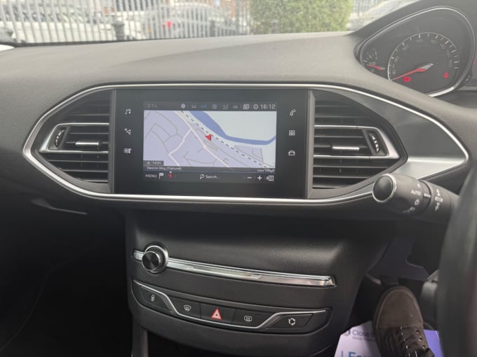 2025 Peugeot 308