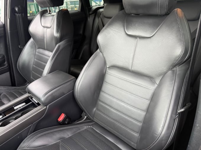 2025 Land Rover Range Rover Evoque