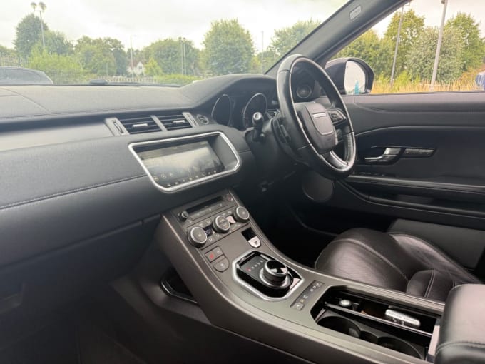2025 Land Rover Range Rover Evoque