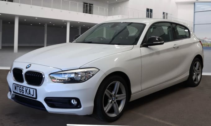2025 BMW 1 Series