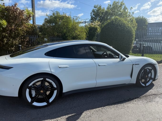 2025 Porsche Taycan
