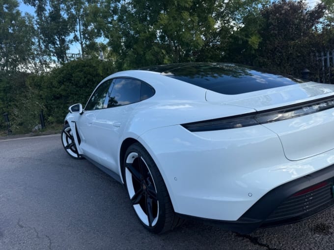 2025 Porsche Taycan
