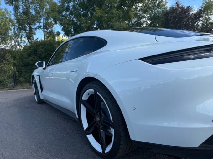 2025 Porsche Taycan