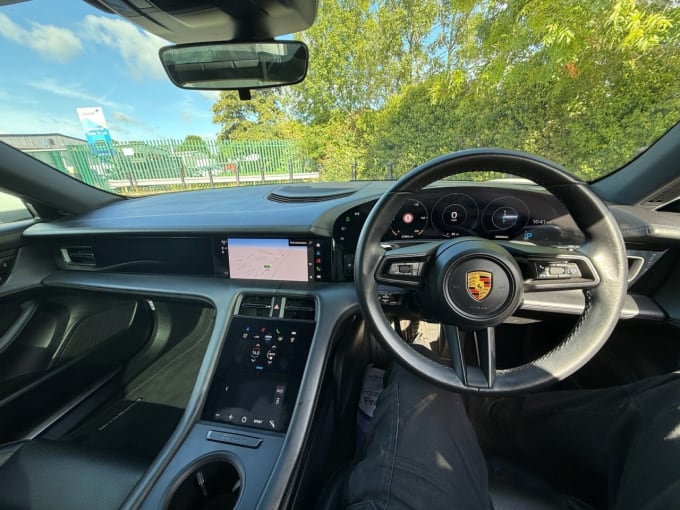 2025 Porsche Taycan