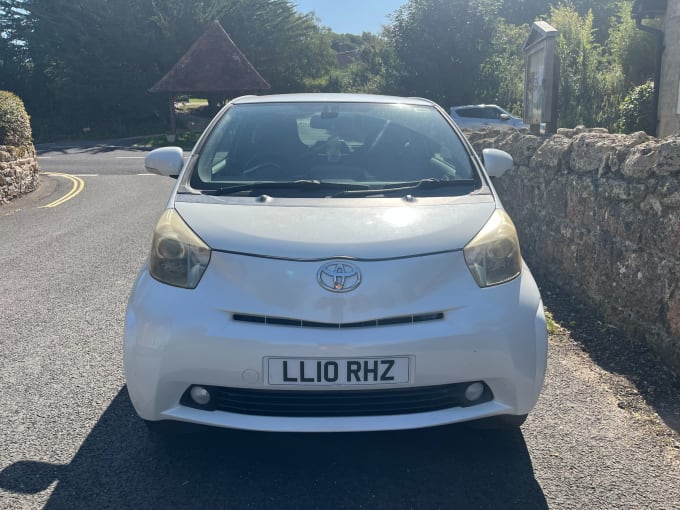 2010 Toyota Iq