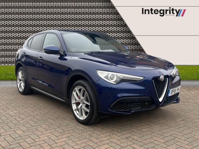 2025 Alfa Romeo Stelvio