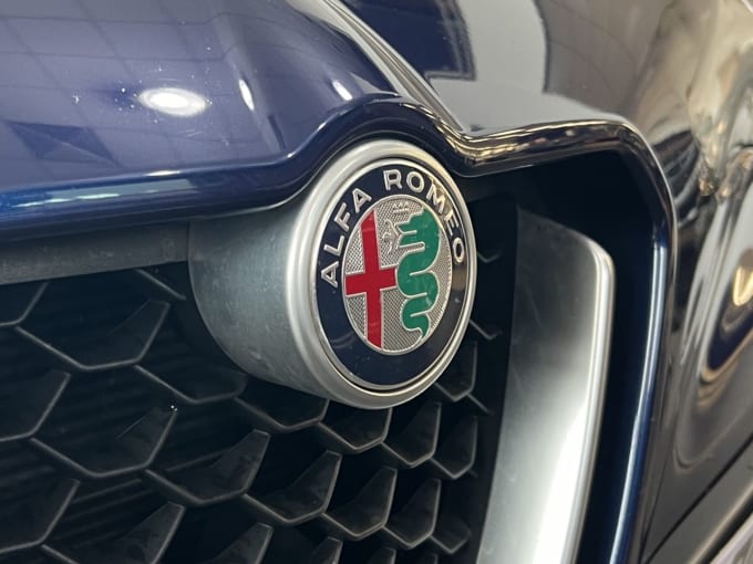 2025 Alfa Romeo Stelvio