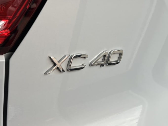 2025 Volvo Xc40