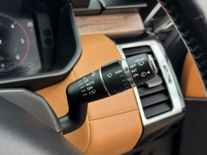 2025 Land Rover Discovery