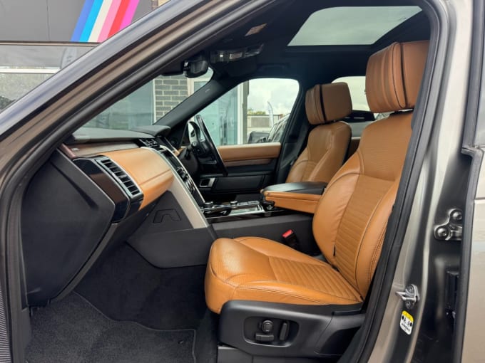 2025 Land Rover Discovery