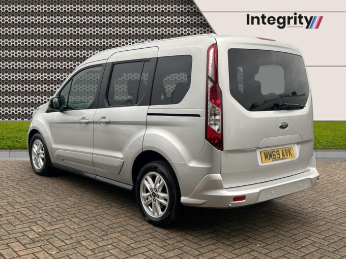 2025 Ford Tourneo Connect