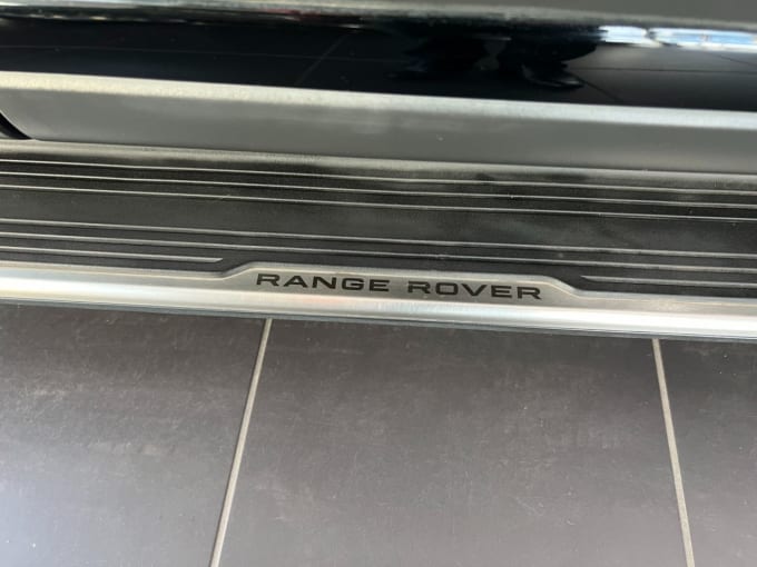 2025 Land Rover Range Rover Evoque