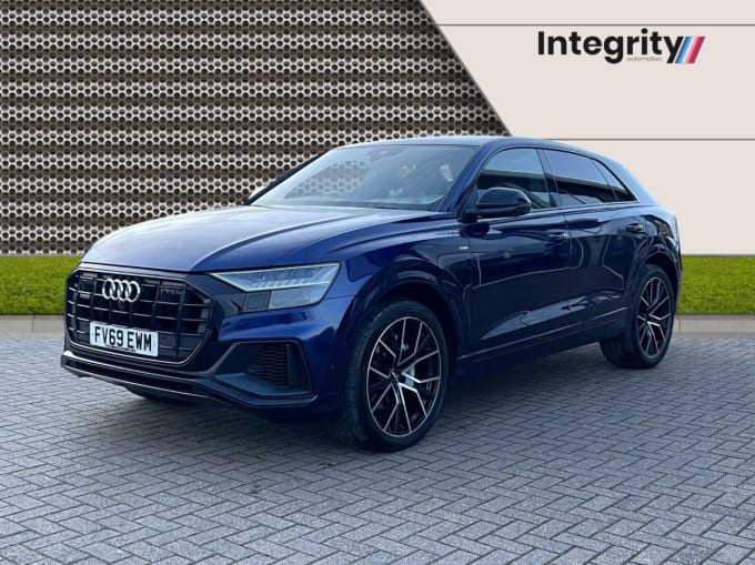 2025 Audi Q8