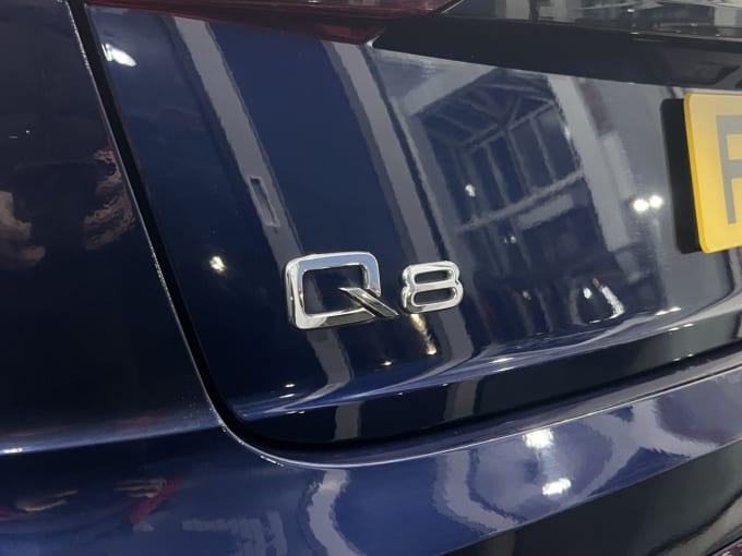 2025 Audi Q8