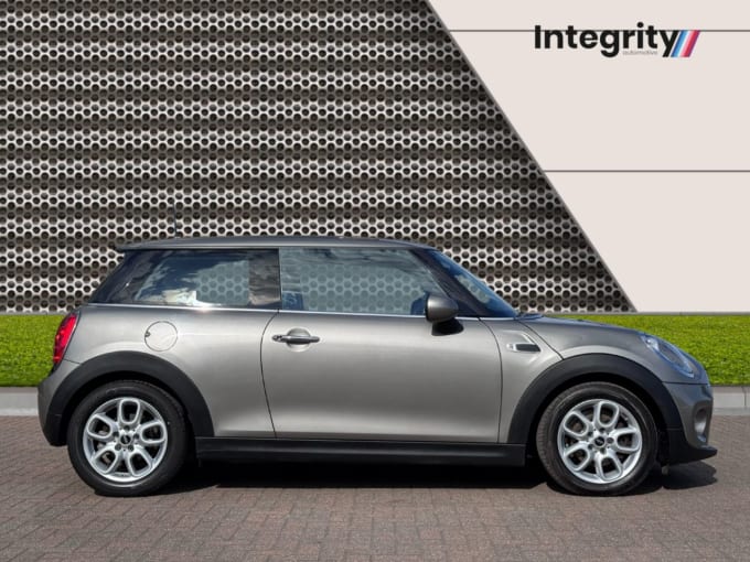 2025 Mini Hatch