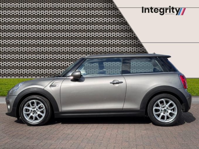 2025 Mini Hatch