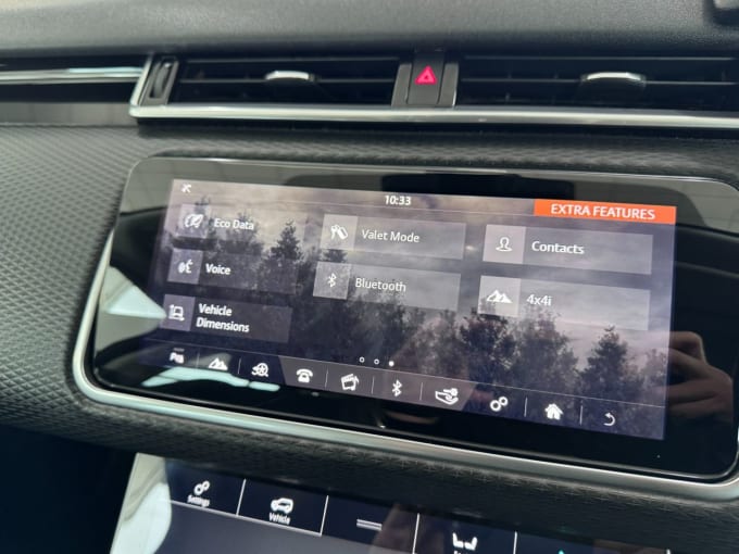 2025 Land Rover Range Rover Velar