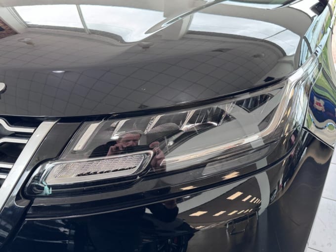2025 Land Rover Range Rover Velar