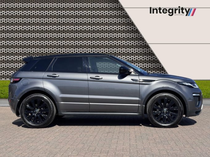 2025 Land Rover Range Rover Evoque