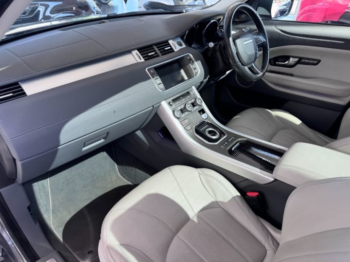 2025 Land Rover Range Rover Evoque