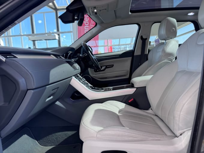 2025 Land Rover Range Rover Evoque