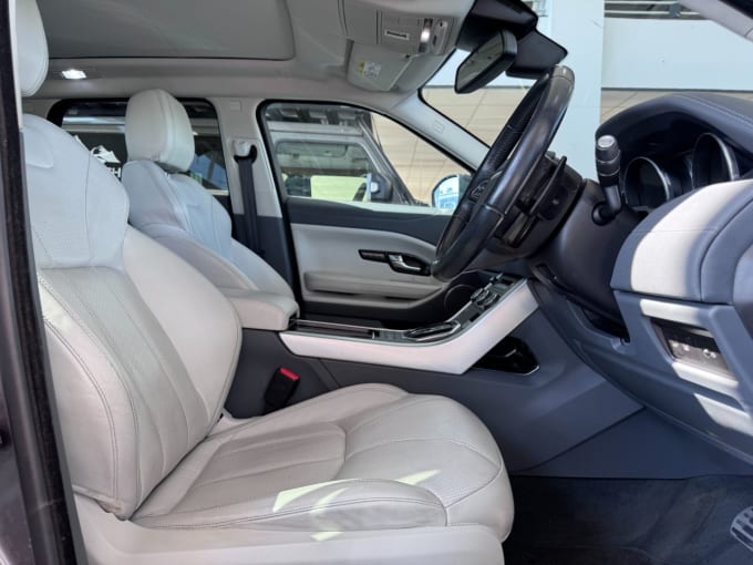 2025 Land Rover Range Rover Evoque