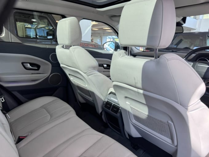 2025 Land Rover Range Rover Evoque
