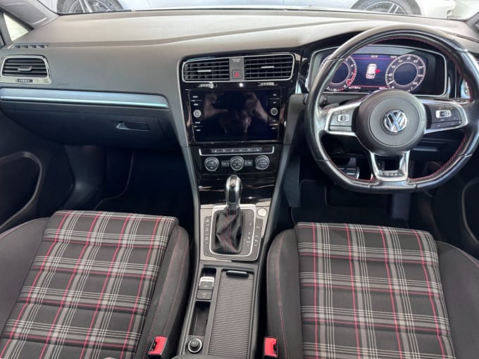 2025 Volkswagen Golf