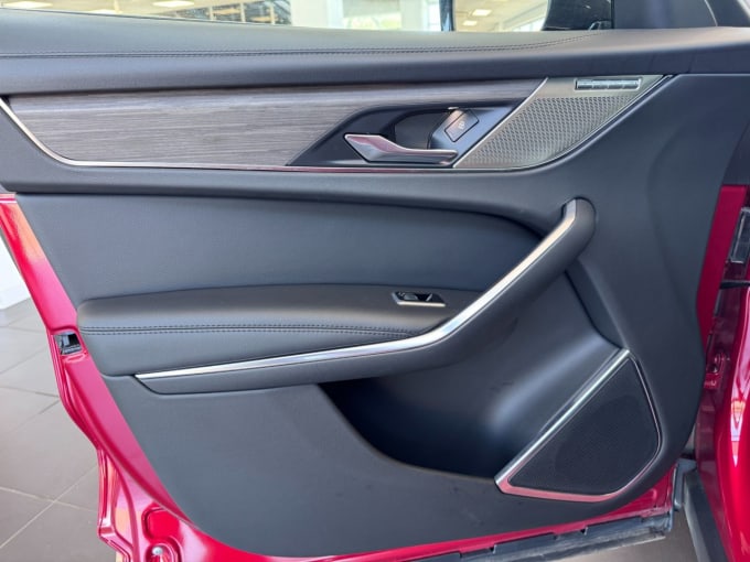 2025 Jaguar F-pace