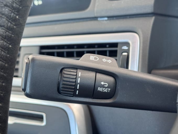 2025 Volvo S80