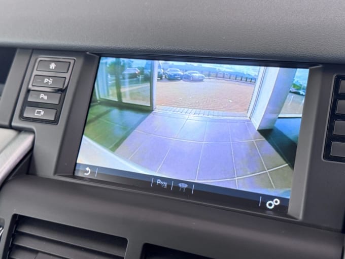 2025 Land Rover Discovery Sport