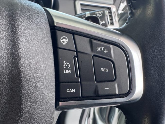2025 Land Rover Discovery Sport