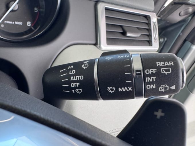 2025 Land Rover Discovery Sport
