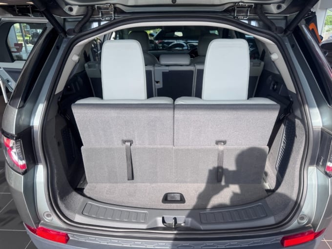 2025 Land Rover Discovery Sport