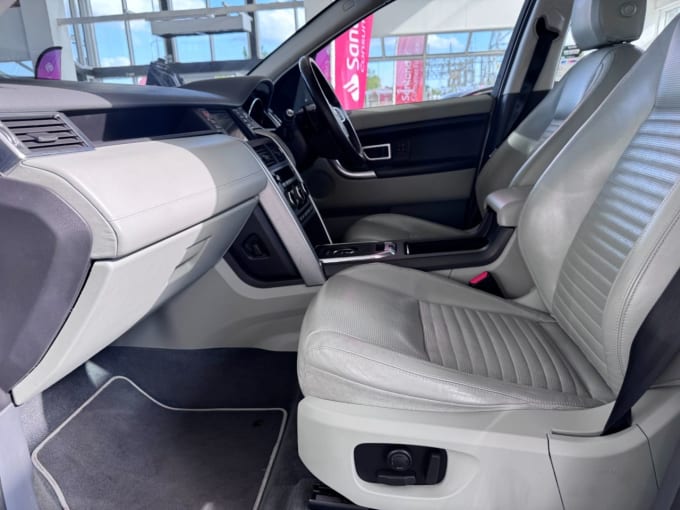 2025 Land Rover Discovery Sport