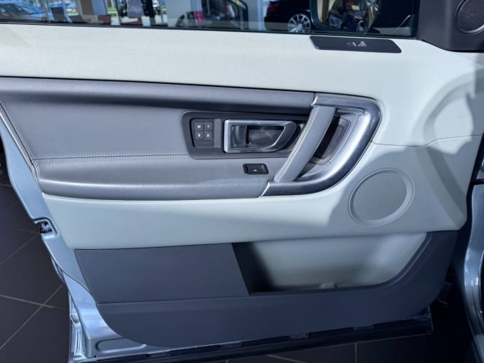 2025 Land Rover Discovery Sport