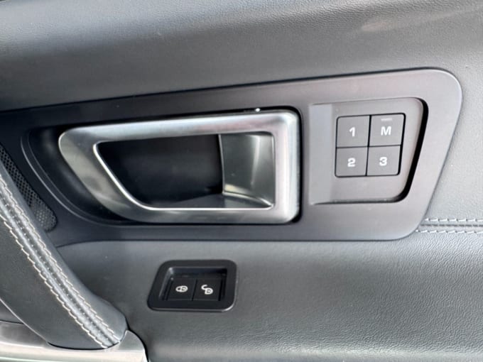 2025 Land Rover Discovery Sport