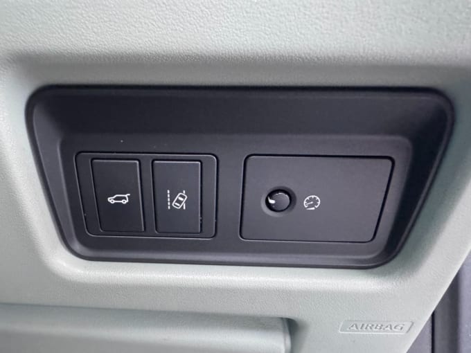 2025 Land Rover Discovery Sport